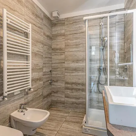 Apt. Luxury Britannia Apartment